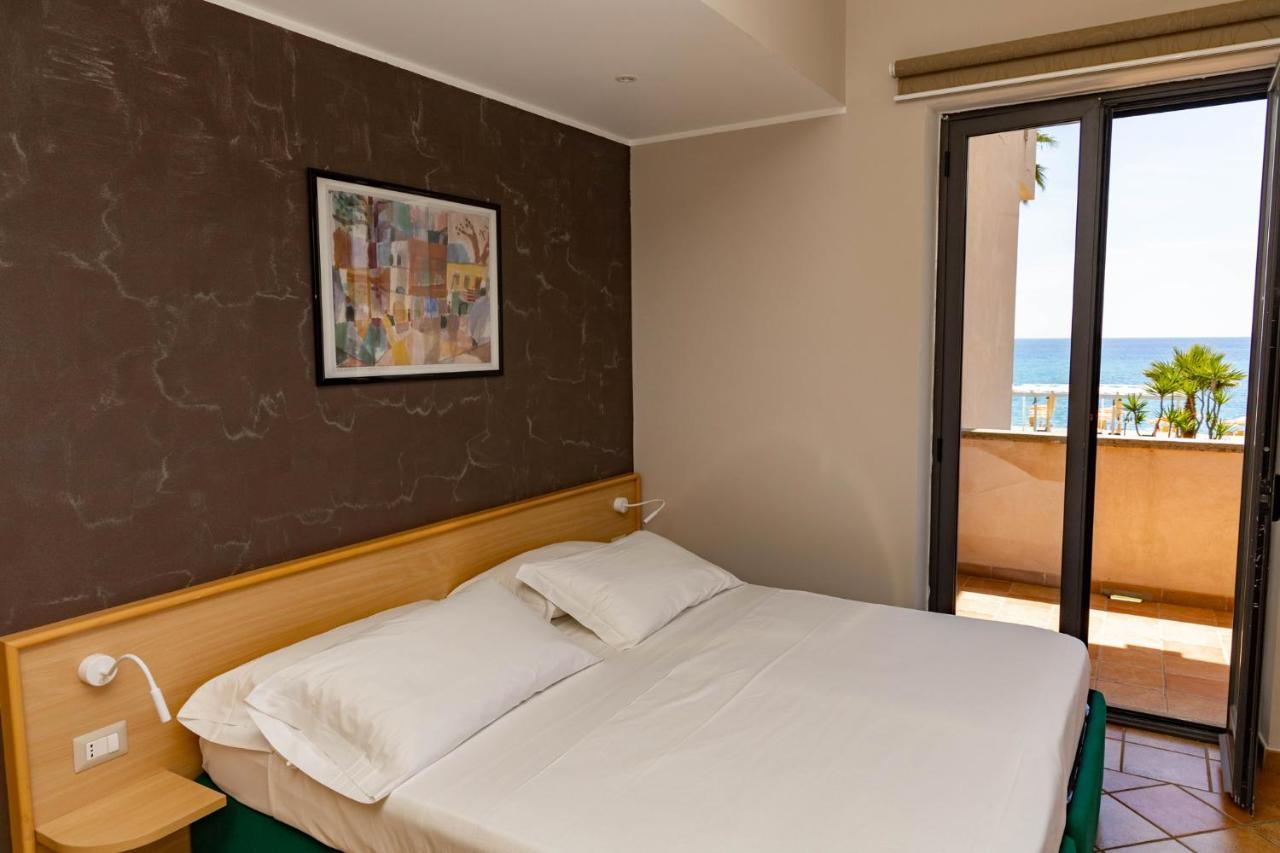 Hotel Federica ริอาเชมารินา ภายนอก รูปภาพ