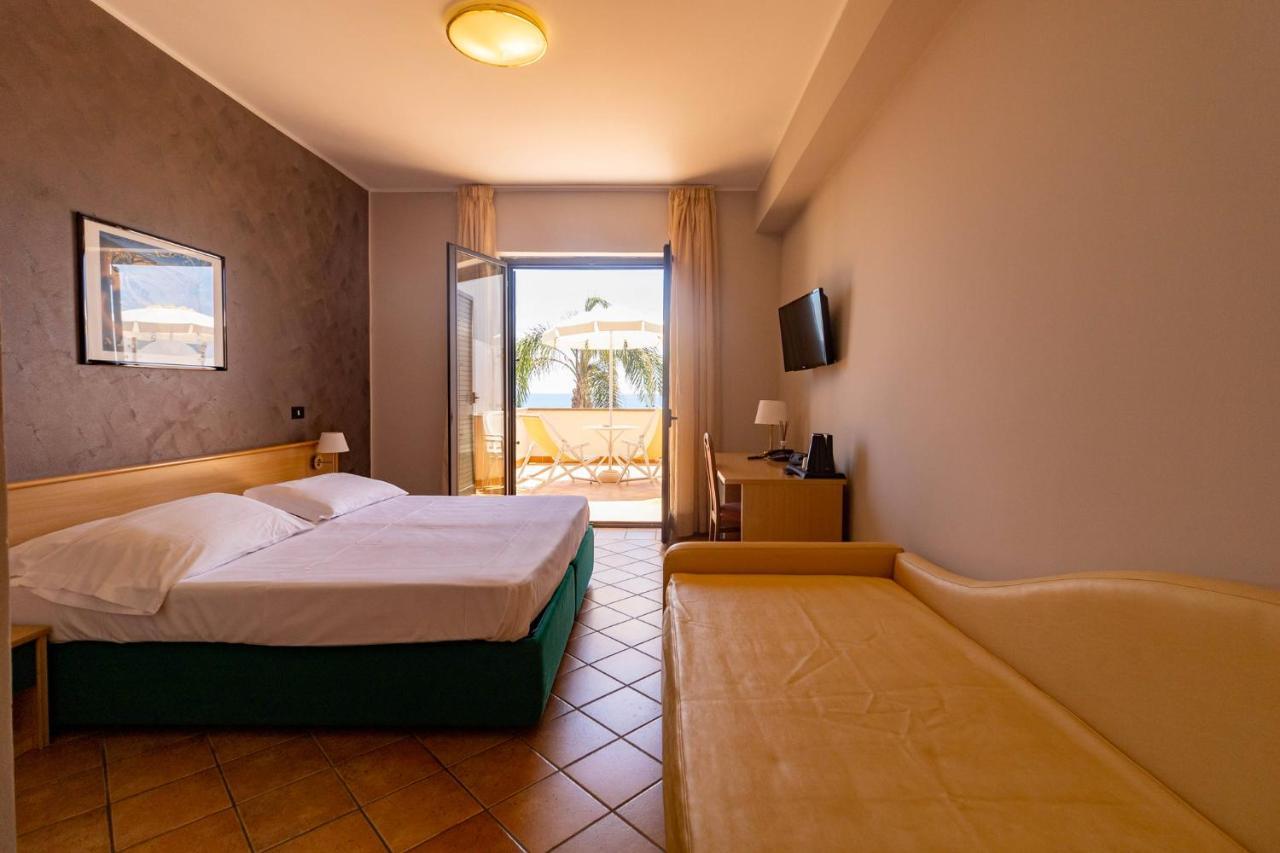 Hotel Federica ริอาเชมารินา ภายนอก รูปภาพ