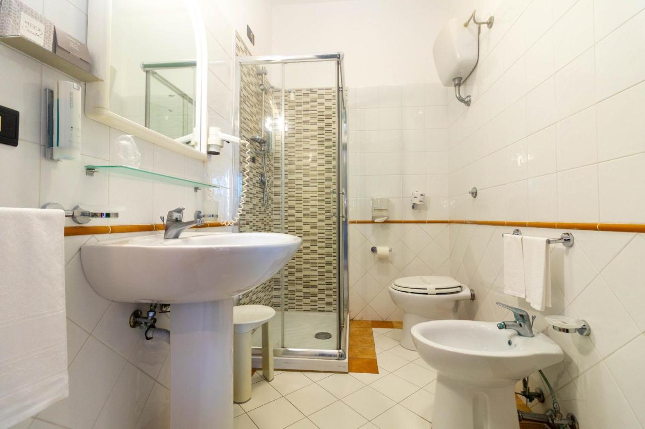 Hotel Federica ริอาเชมารินา ภายนอก รูปภาพ